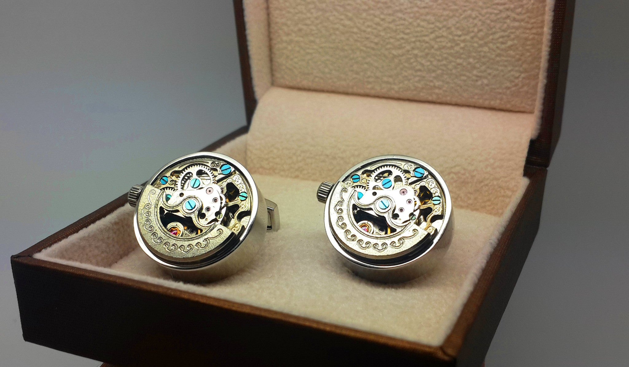 Working Clockwork Cufflinks With Crescent Decoration