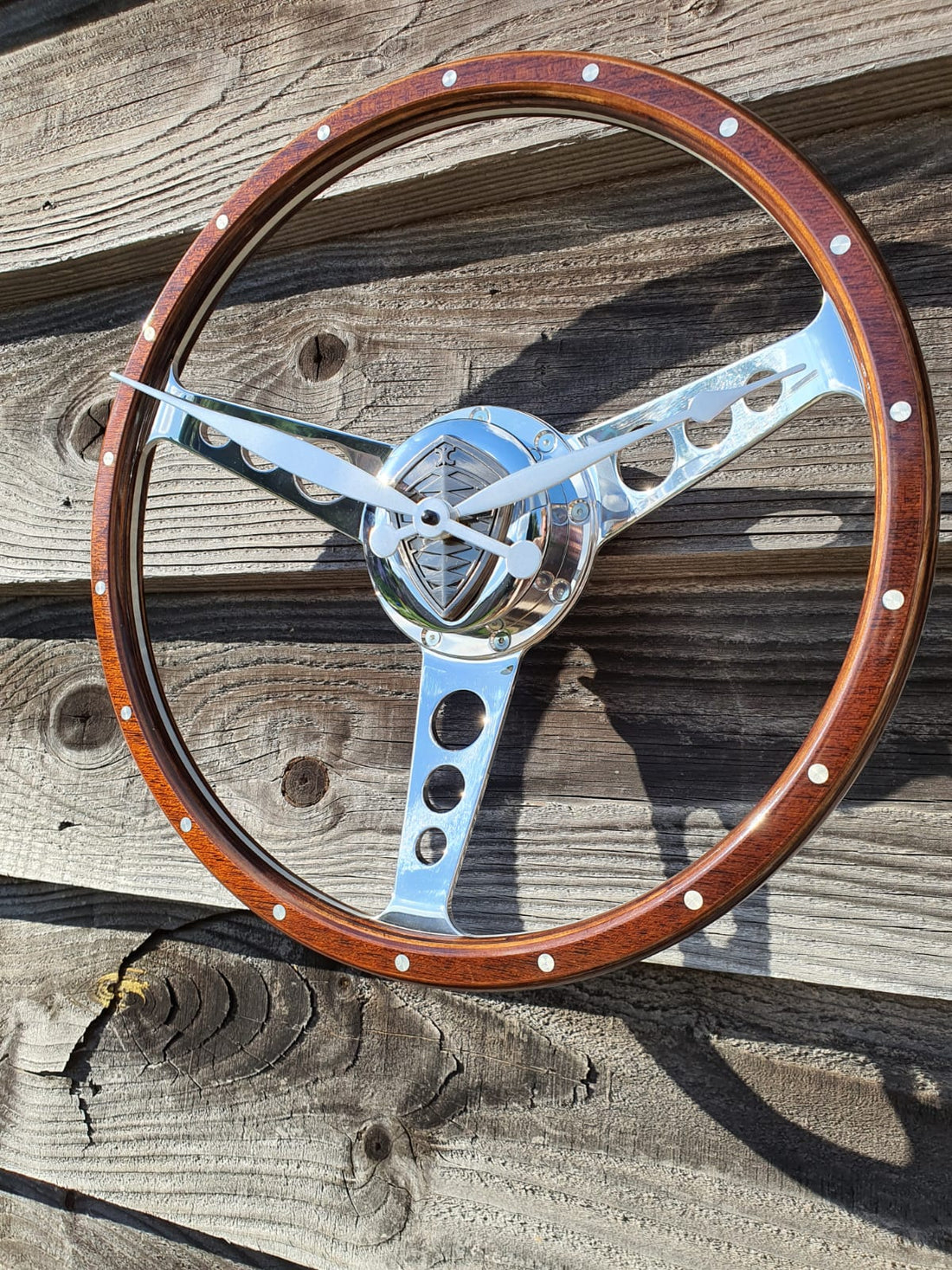 Koenigsegg - Genuine Walnut wood steering wheel clock with Koenigsegg badge