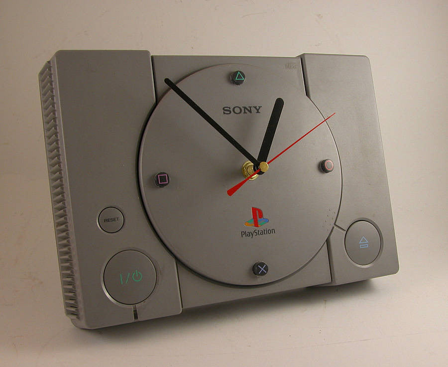 Playstation Upcycled Clock
